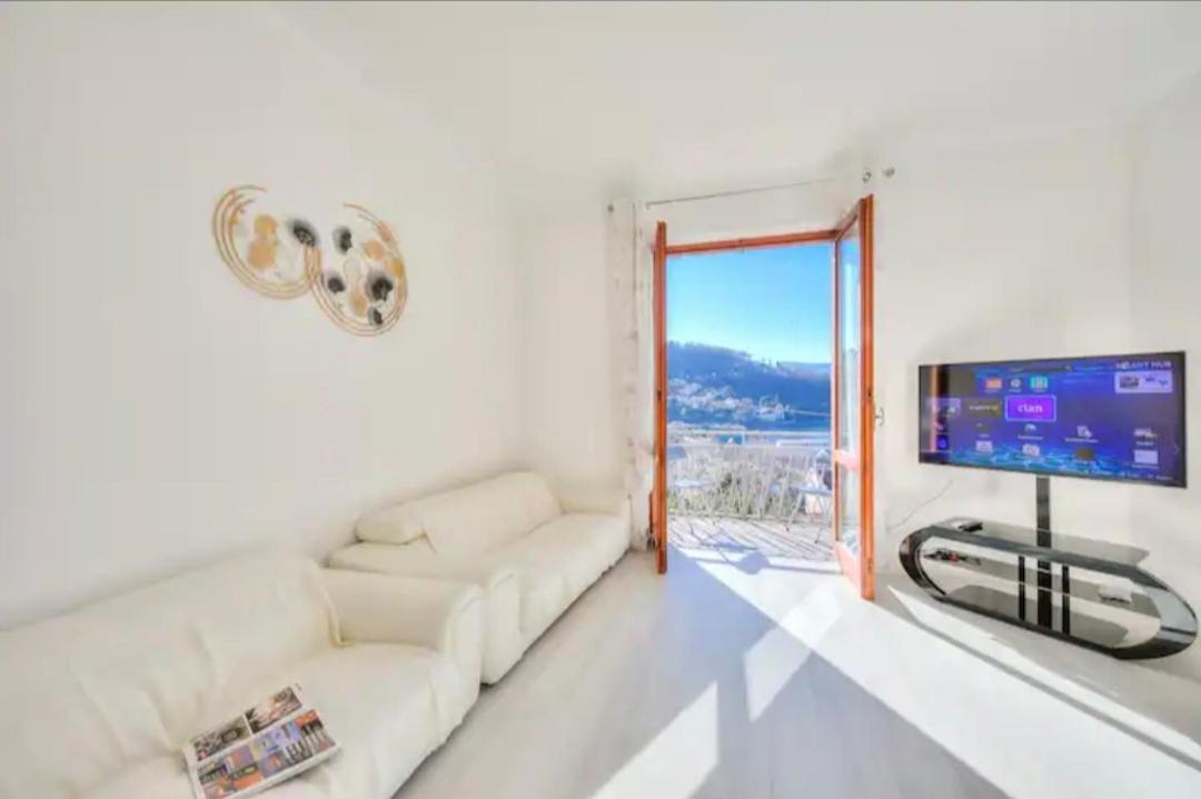 Apartment With View Lake Maggiore/Laveno Mombello Extérieur photo